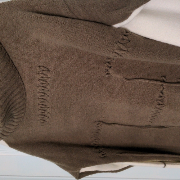 Mystree Size Large Tan and White Acrylic Nylon Sweater with Cowl Neck - Picture 2 of 5